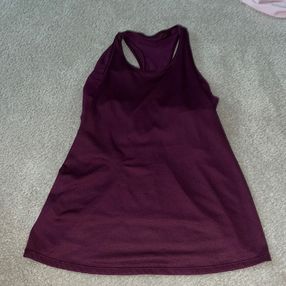 Lululemon tank